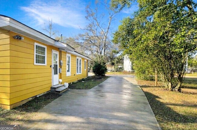 Foto del edificio - 305 Chestnut St