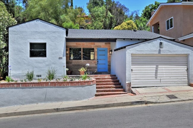 Building Photo - 11657 Sunshine Terrace