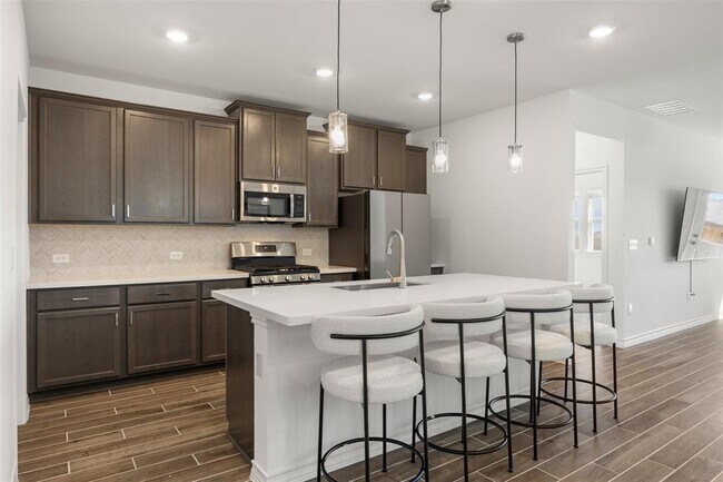 Foto del edificio - 13707 Manhattan Dr