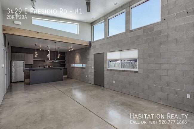 Building Photo - 3429 E Presidio Rd