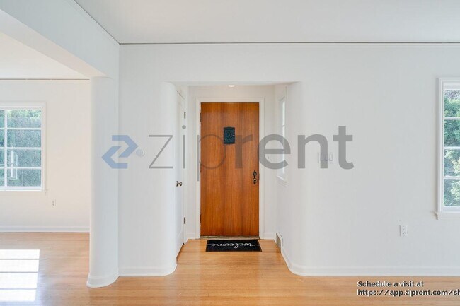 Foto del edificio - 3218 NW 60th St