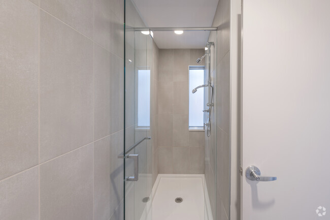 Shower - The Case-Mead Lofts