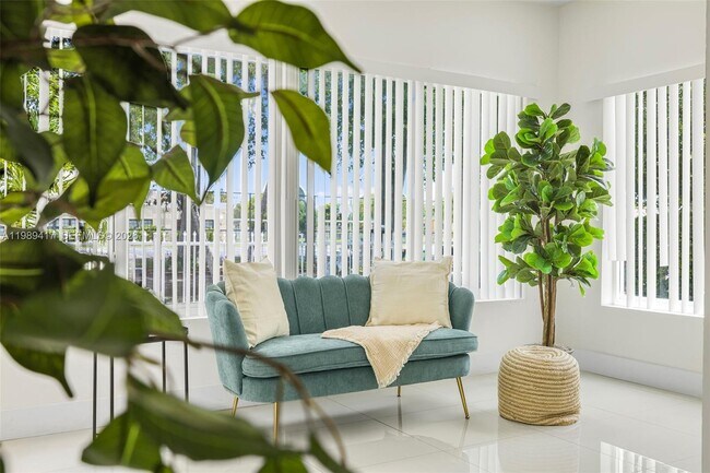 Foto del edificio - 1924 SW 20th St