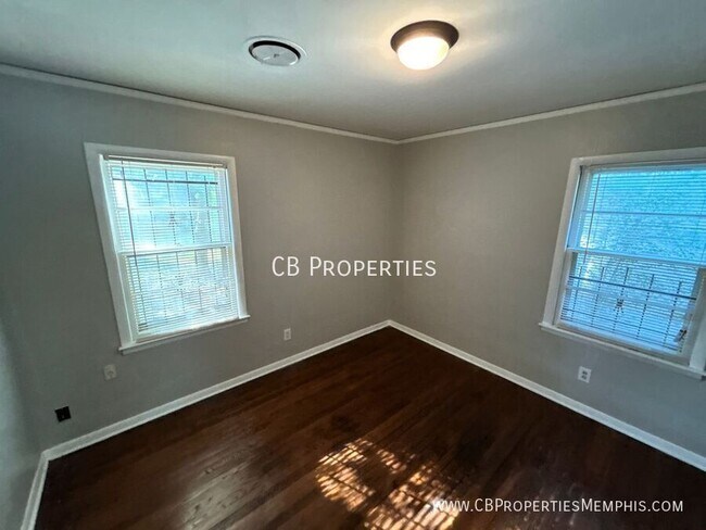 Foto del edificio - 1755 Cornelia Ln