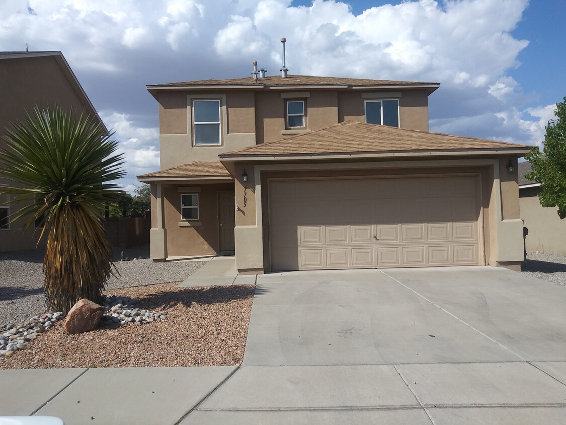 Primary Photo - 3BR, 2.5BA, 2CG