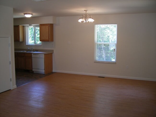 Foto del edificio - 11447 Boone Trail