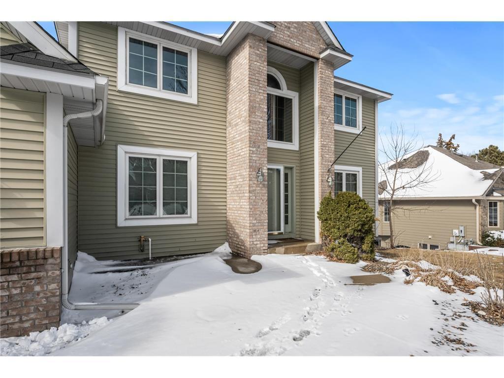 Foto principal - 8371 Passfield Turn