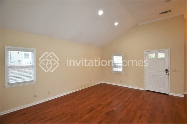 Building Photo - 1551 New St NE