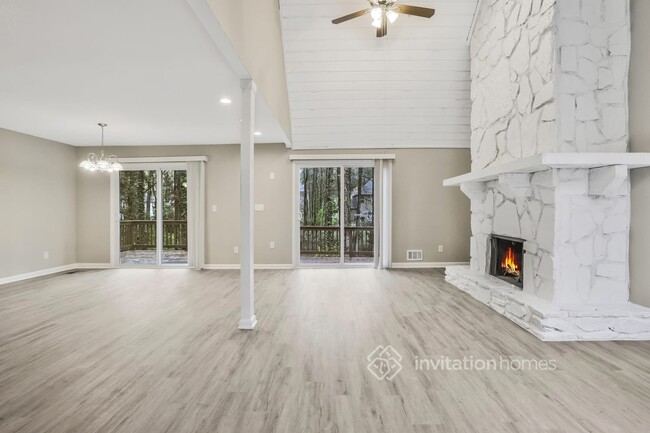 Foto del edificio - 2193 Cedar Forks Dr