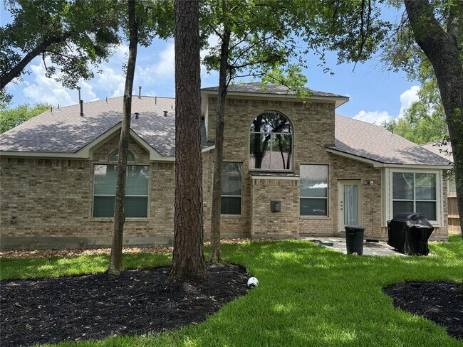 Foto del edificio - 7 Cairn Oaks Pl