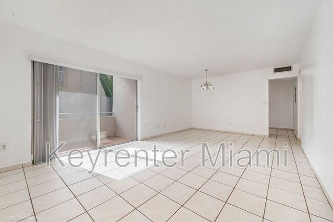 Building Photo - 7727 sw 86 St