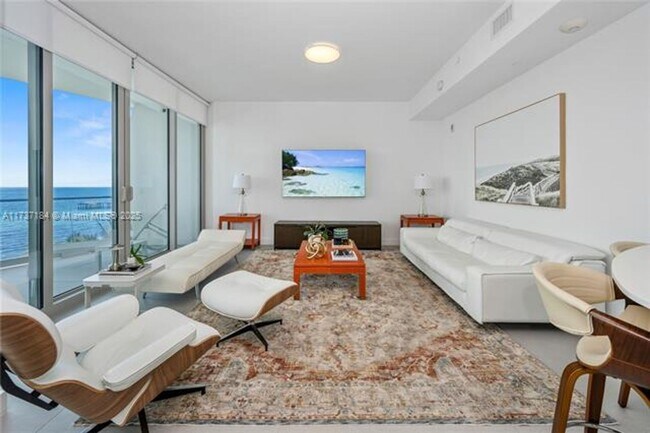 Foto del edificio - 16901 Collins Ave
