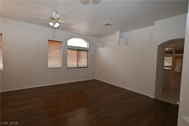 Building Photo - 1108 Coral Rainbow Ave