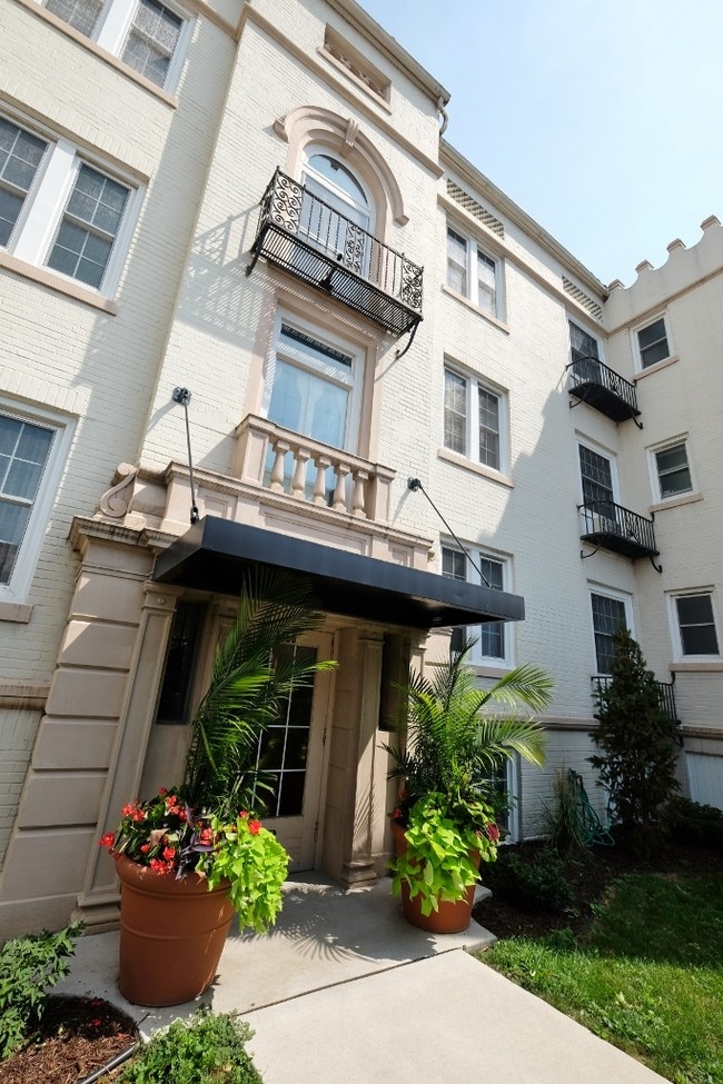 Granada Apartments Minneapolis, MN