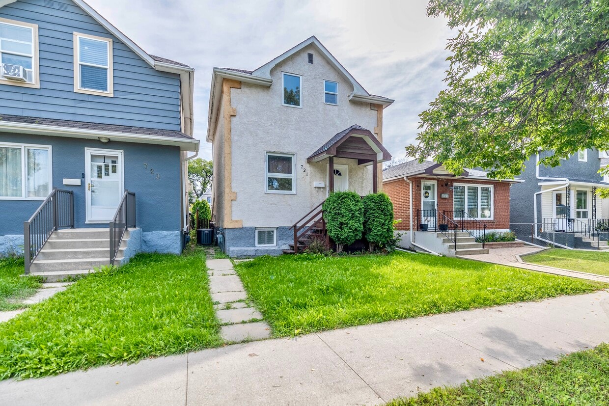 Photo principale - 721 Arlington St