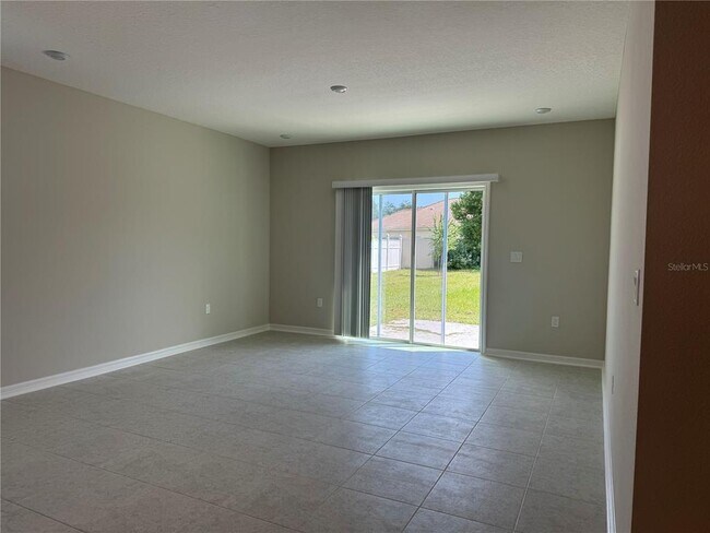 Foto del edificio - 59 Foster Ln