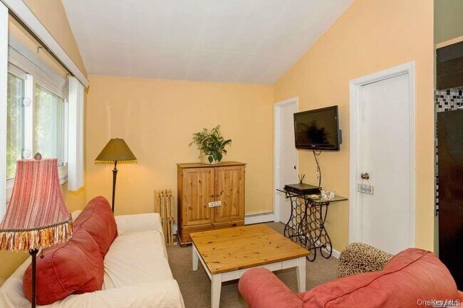 Foto del edificio - 843 Outlook Ave