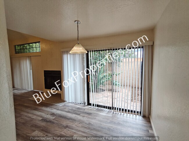 Foto del edificio - 254 E Pastime Rd