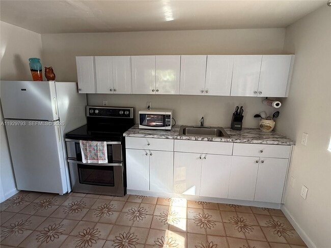 Foto del edificio - 6765 SW 19th St