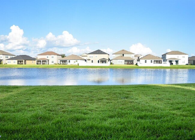 Foto del edificio - 13520 White Sapphire Rd