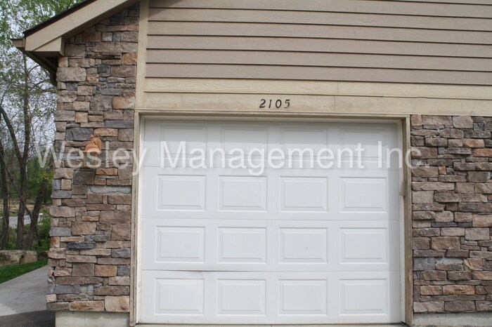 Primary Photo - 2105 Spring Garden St