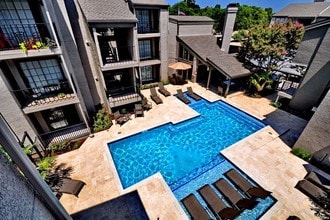 Building Photo - Everwood Apartments