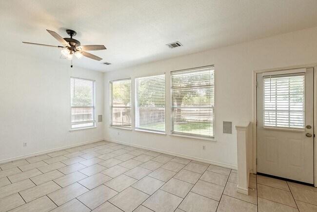 Building Photo - 1016 Tom Seaver Pl