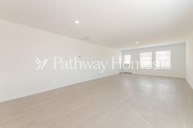 Foto del edificio - 3000 Burmese St