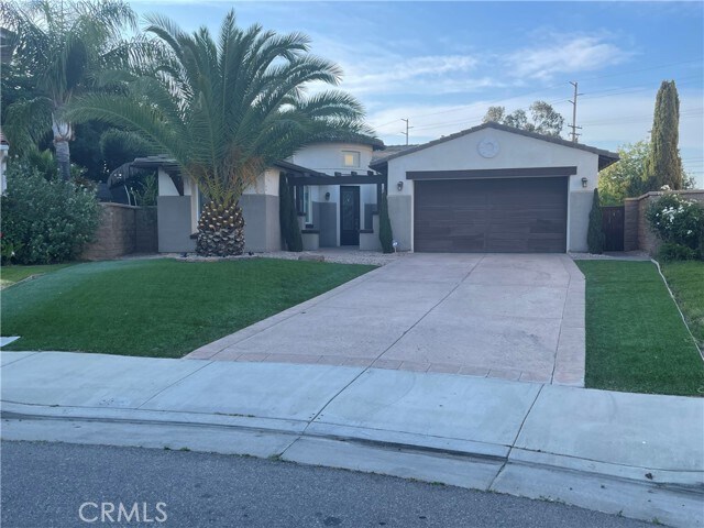 Primary Photo - 21682 Amaryllis Ct