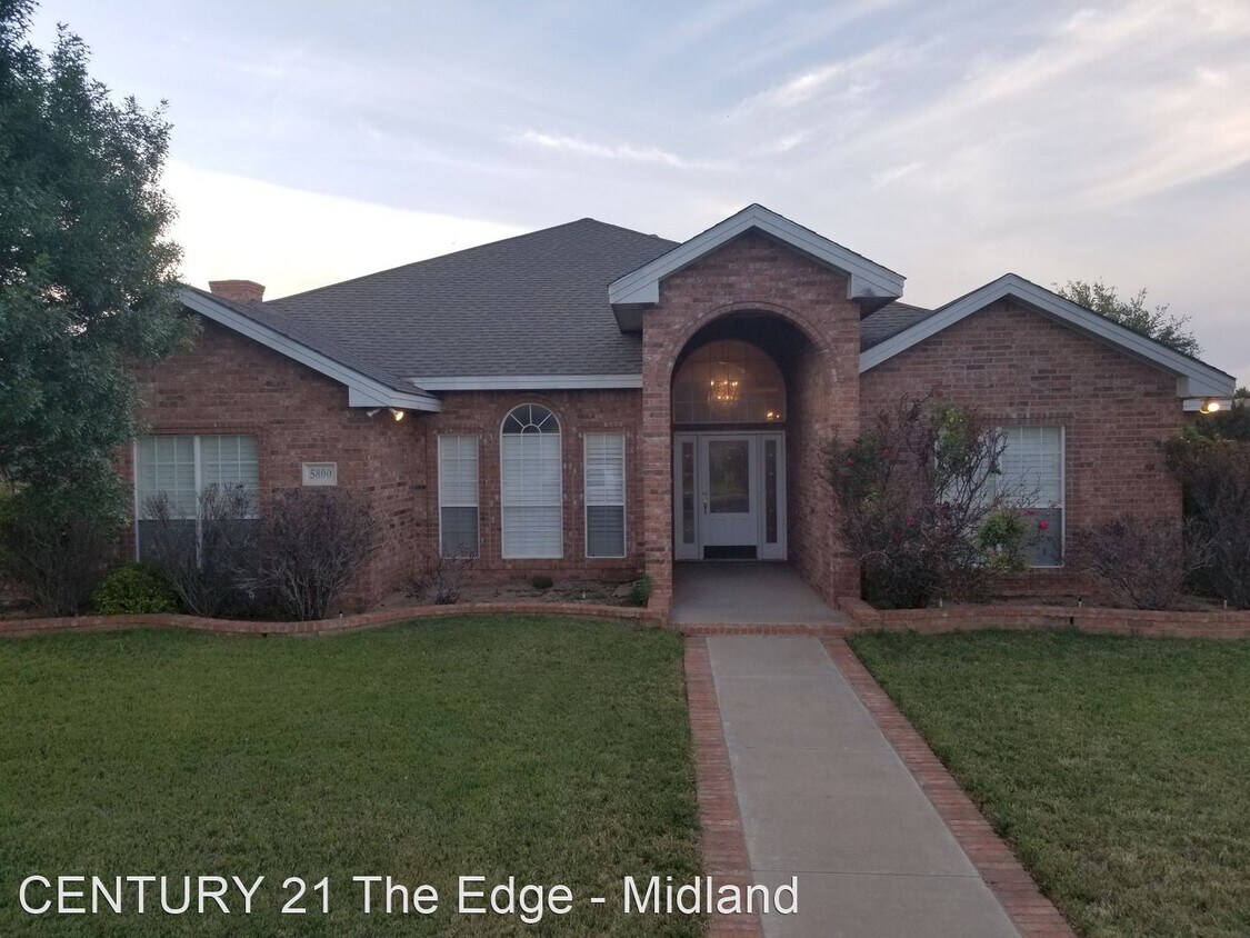 4 br, 3.5 bath House 5800 Sundance Pl House for Rent in Midland, TX