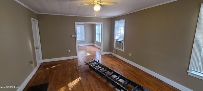 Photo - 327 Decelle St Apartment