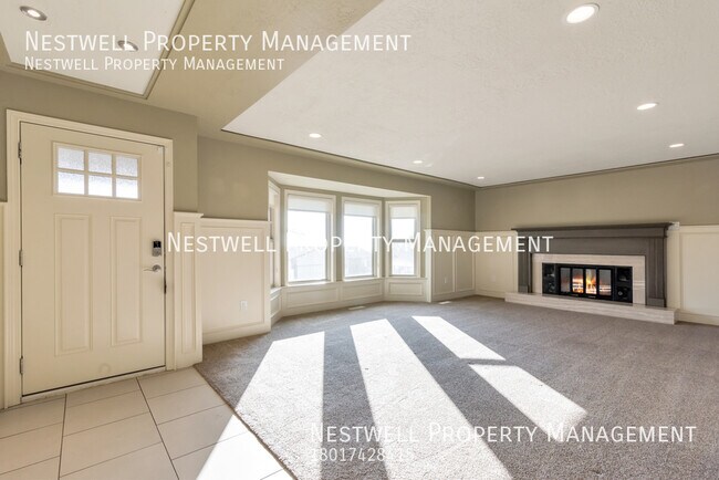 Foto del edificio - Great 5-bed Home in Pleasant Grove