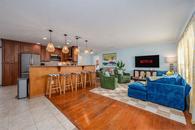 Building Photo - 11176 110th Way N