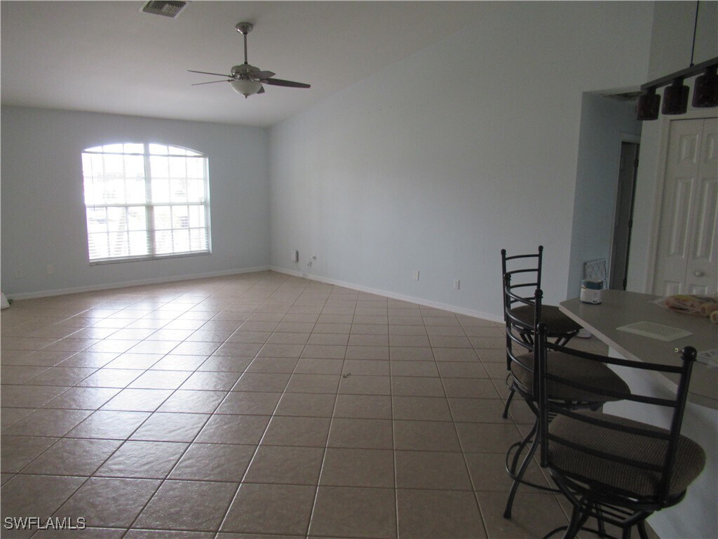 Foto del edificio - 2856 SW 25th Ave