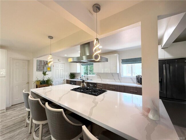 Foto del edificio - 23233 Vanowen St
