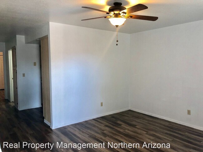 Building Photo - 2 br, 1 bath House - 3987 Lindsey