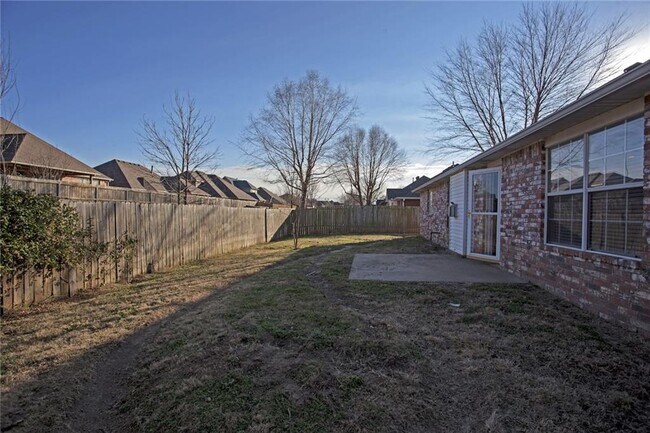 Building Photo - 3803 SW Mason Rd