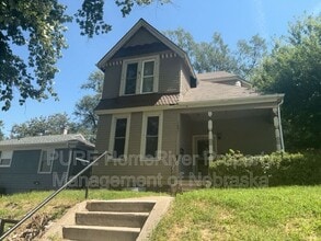 Building Photo - 1009 N 49th Ave