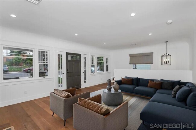Foto del edificio - 2635 Montclair St