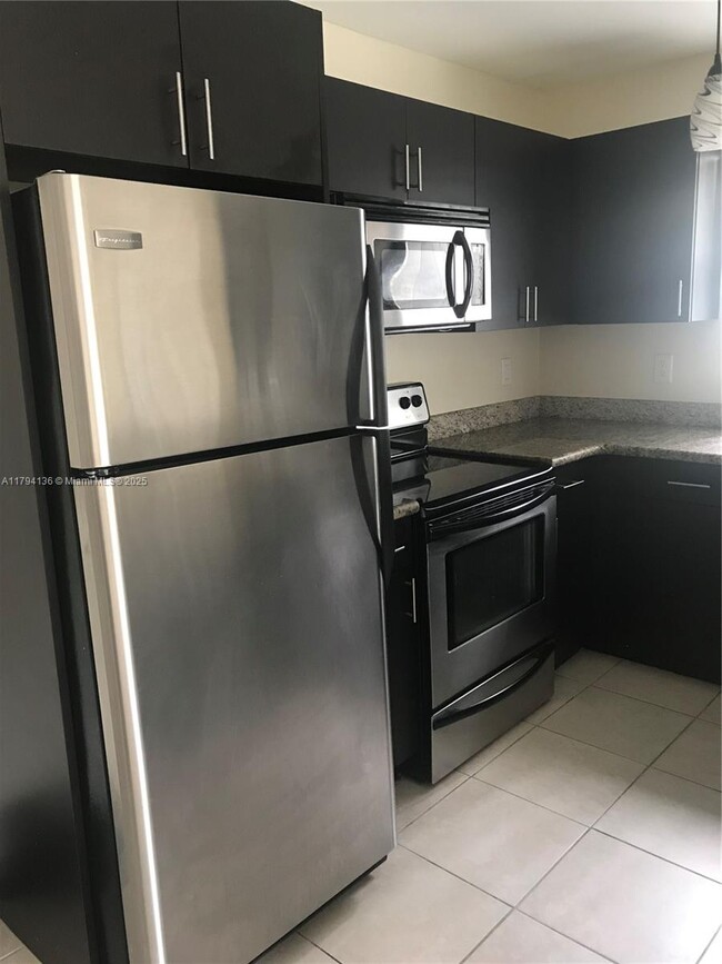Foto del edificio - 4088 N Pine Island Rd