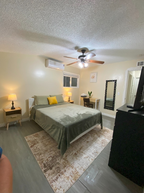 Building Photo - 11999 S Della Ln