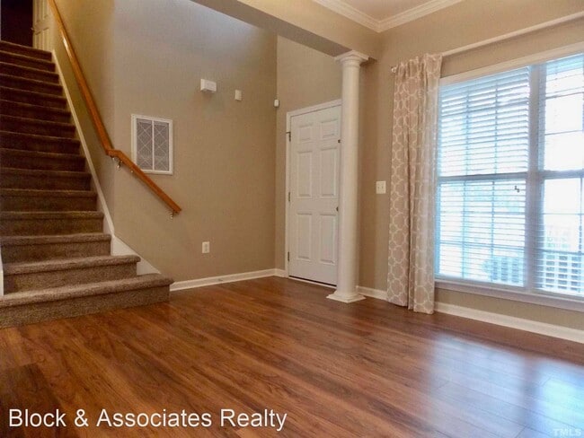 Building Photo - 3 br, 2.5 bath House - 10817 Laurnet Place