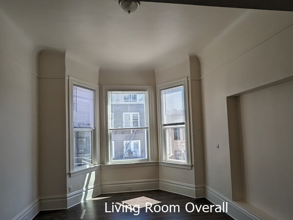 Living Room - 410 Chestnut St