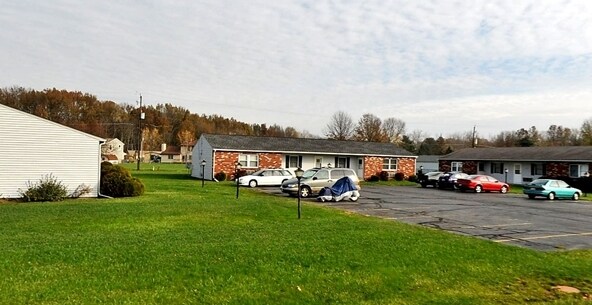 Apartamentos - 4292 Walnut Rd