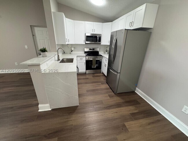 Foto del edificio - 5580 NW 61st St