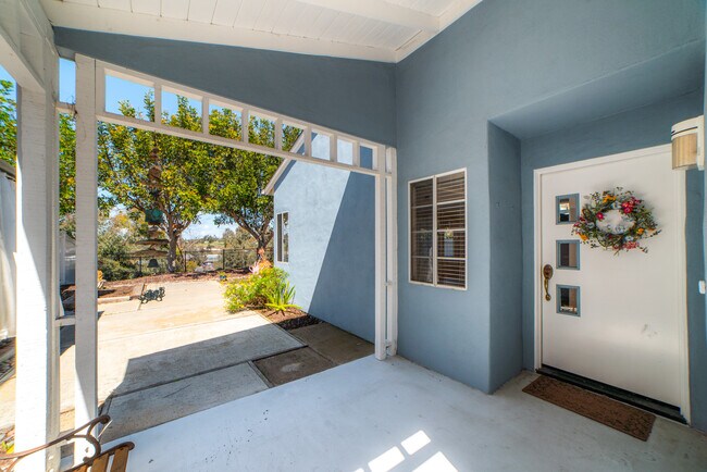 Building Photo - 126 Triton Cir