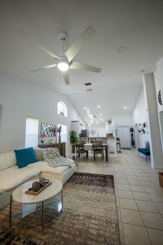 Primary Photo - 12882 Hampton Lakes Cir