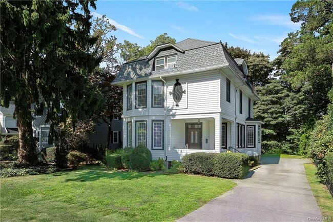 Building Photo - 17 Carman Rd