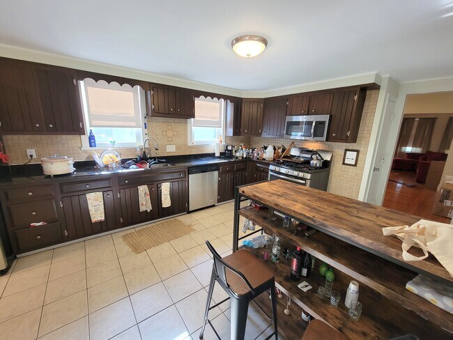 Foto del edificio - 210 Malden St