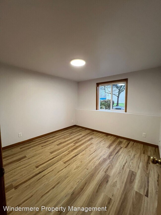 Building Photo - 1 br, 1 bath House - 4244 Wintergreen Circ...